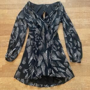 Express black white long sleeve a-line mini dress size extra small XS b8